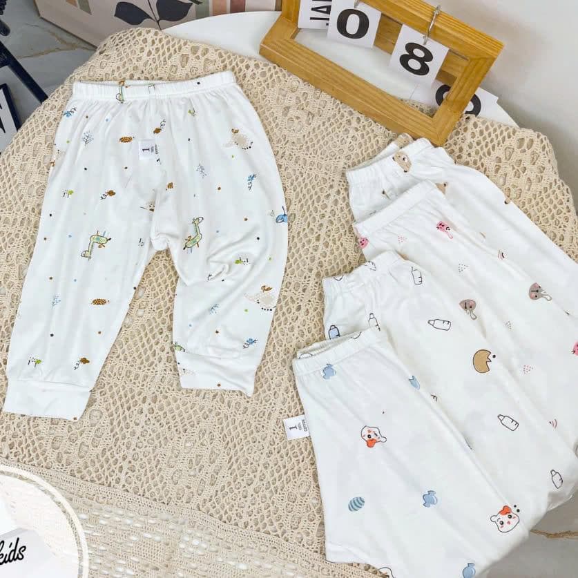 Combo 5 Quần Dài Sơ Sinh Thun Lạnh - Đáp Đũng Đóng Bỉm Thoải Mái, siêu mềm - Trắng Họa Tiết - ảnh 4