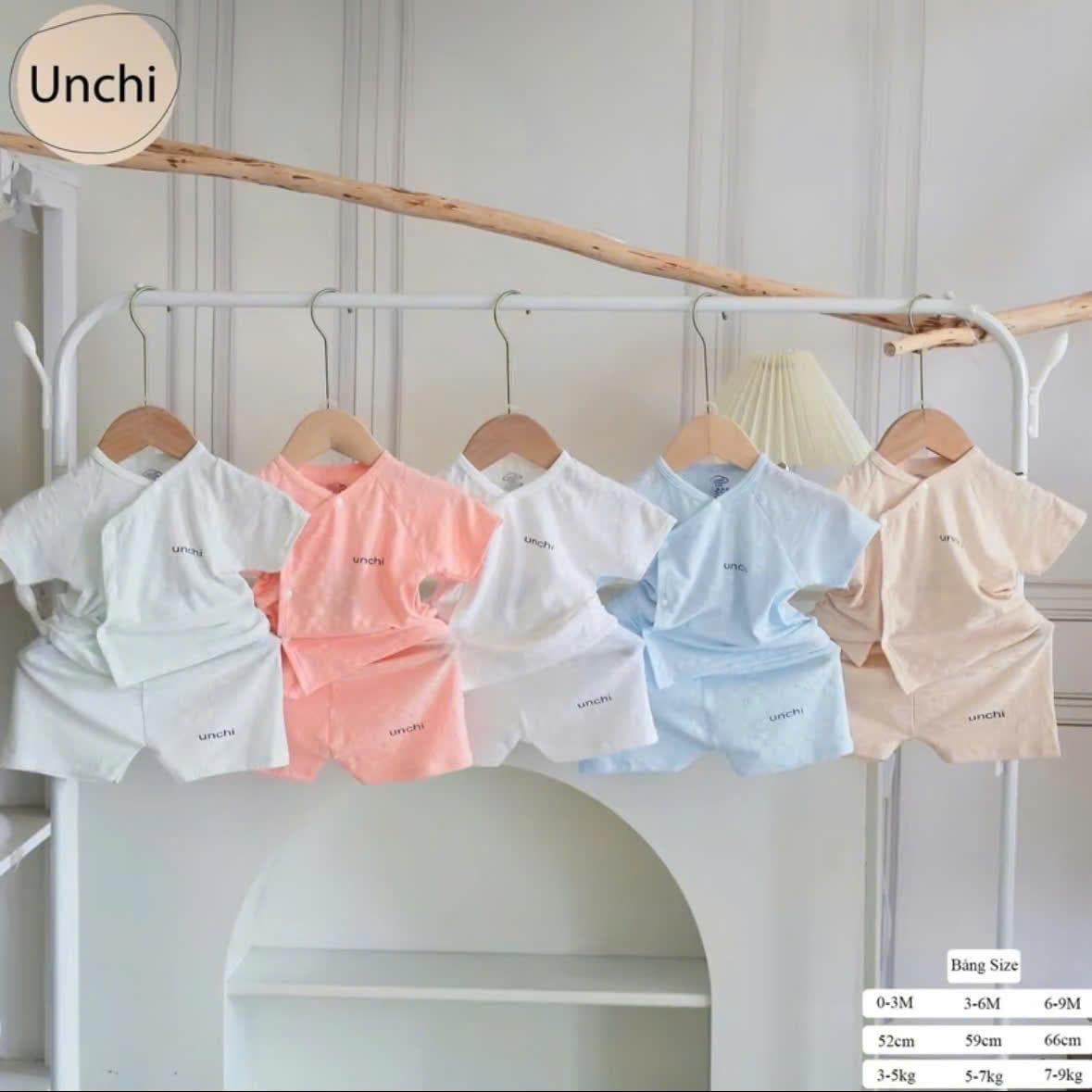 Bộ sơ sinh cộc tay Unchi vải petit bamboo vân nổi mềm mát cho bé sơ sinh