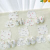 Set Mũ – Bao Tay – Bao Chân Trơn Lạnh Màu Trắng Treo Thẻ